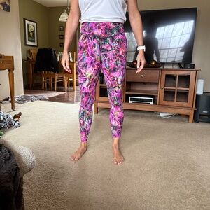 Lululemon tights size 6